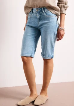 Bermuda Slim Legs avec détail Turn-Up