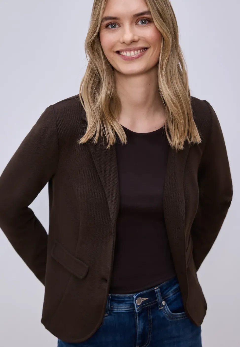 Blazer basique avec col à revers