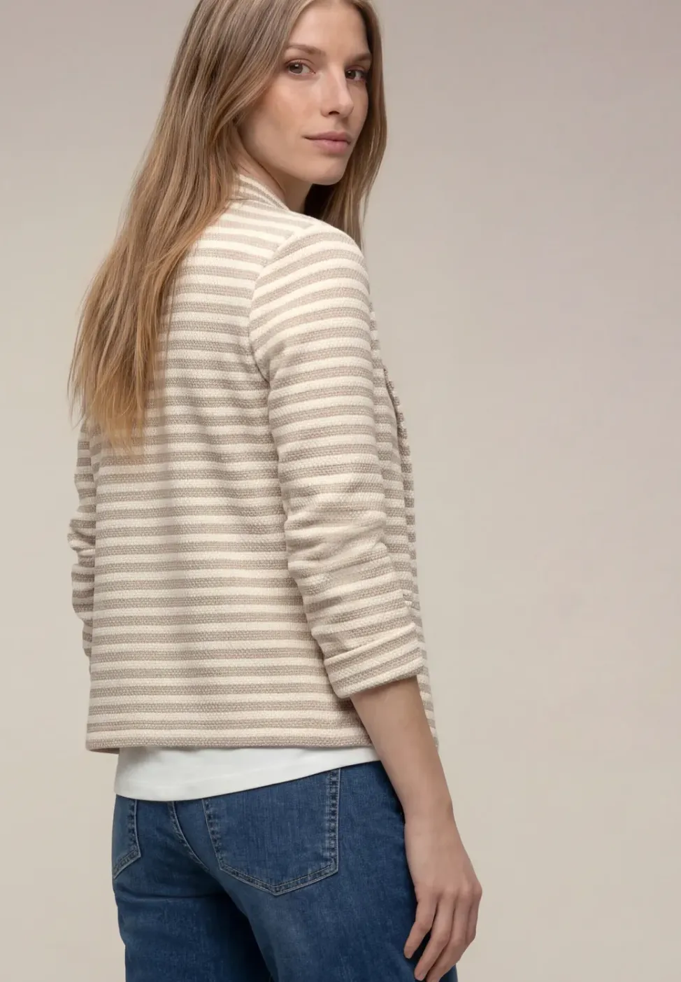 Blazer basique à rayures avec bouton