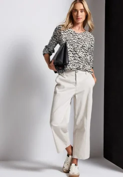 Blouse à col en V avec bande