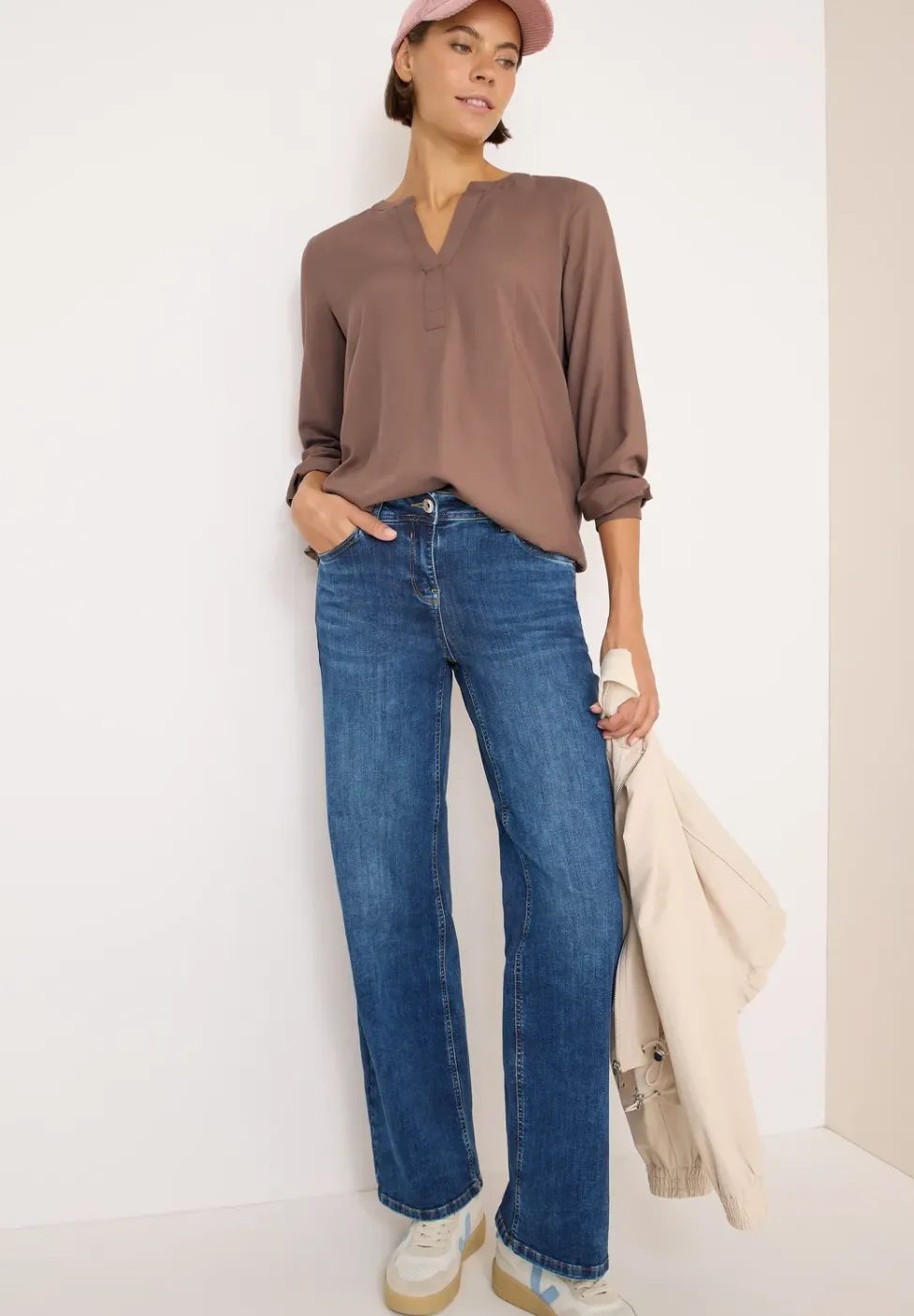 Blouse à col fendu