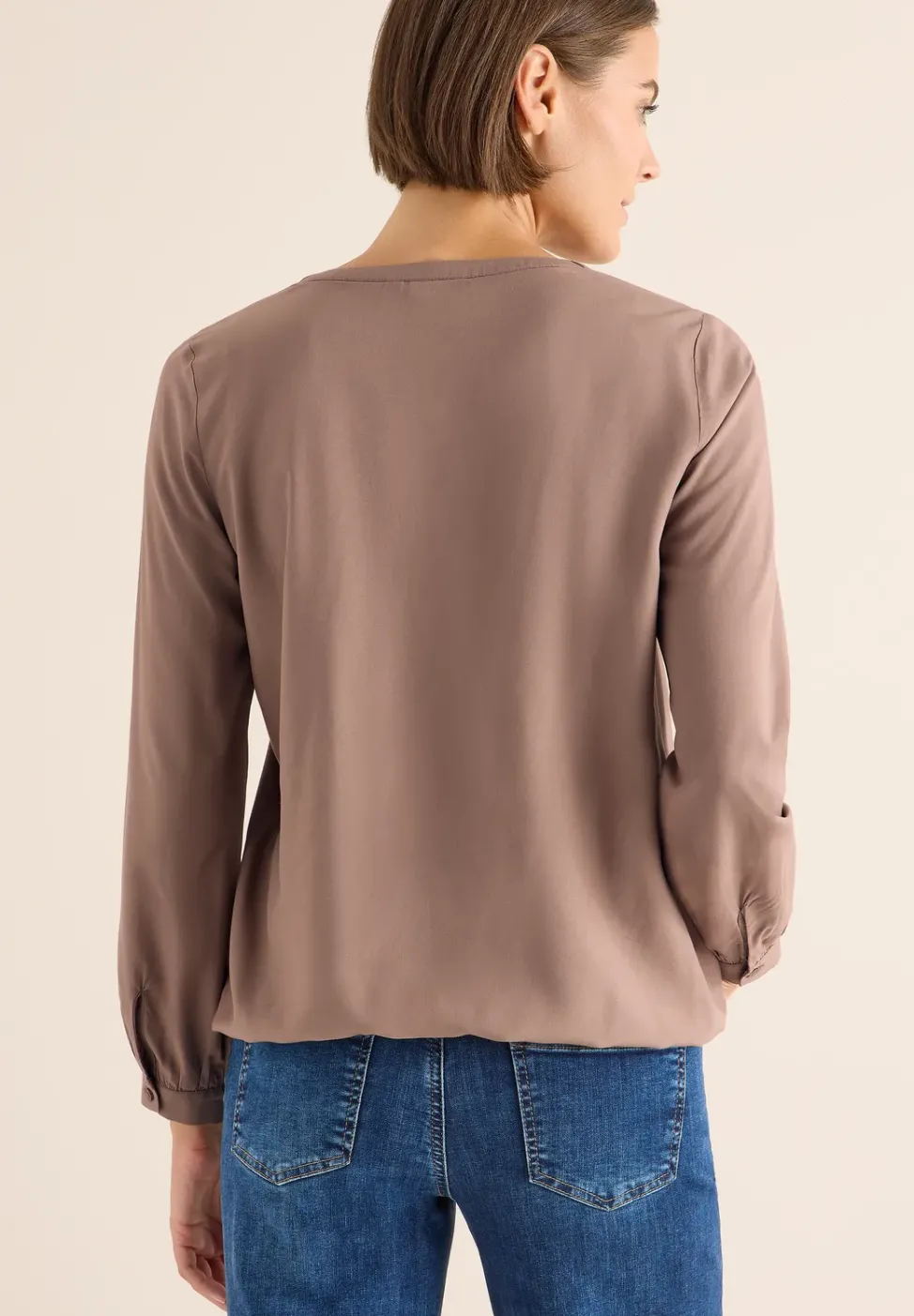 Blouse à col fendu