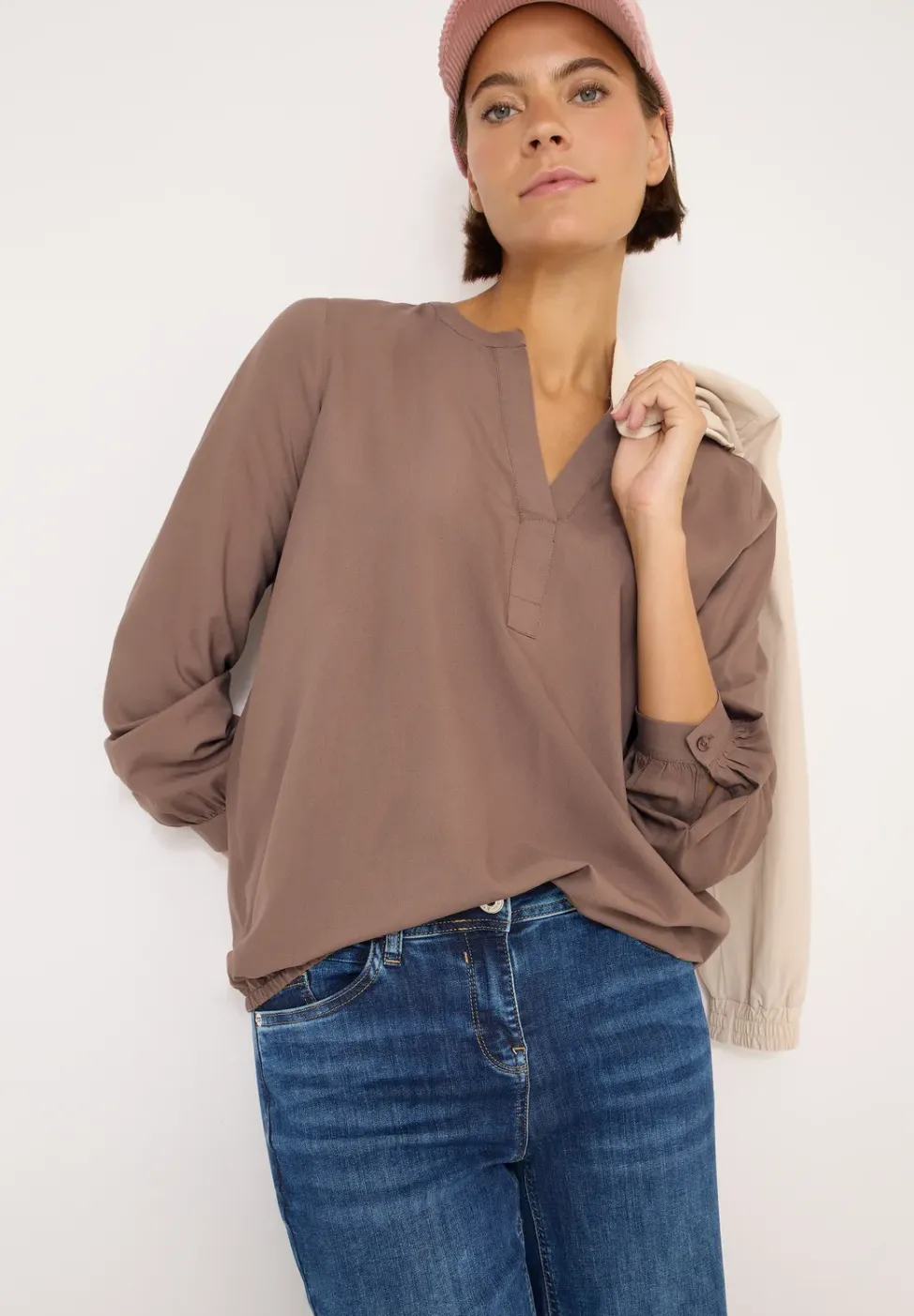 Blouse à col fendu
