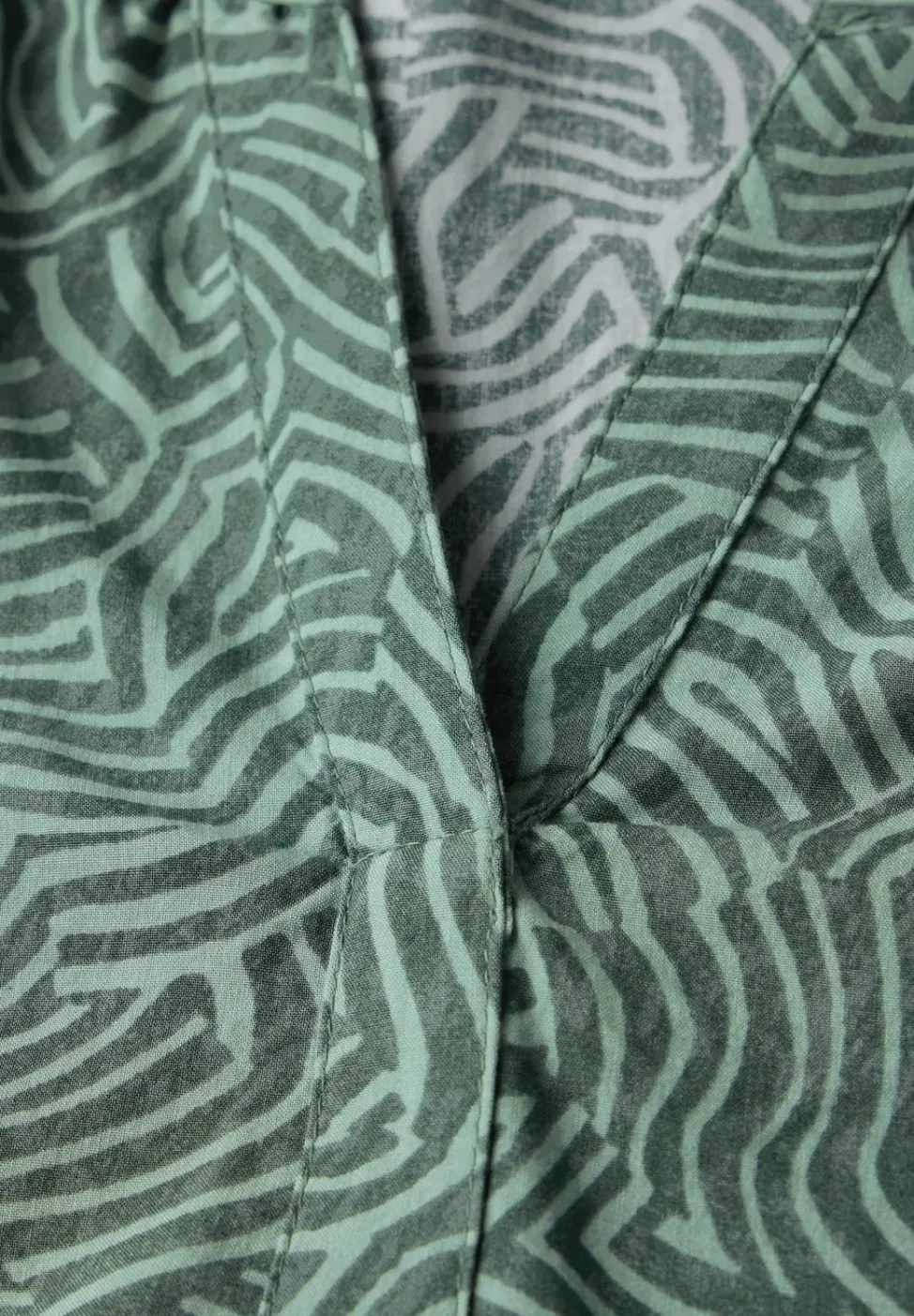 Blouse à col fendu à motifs