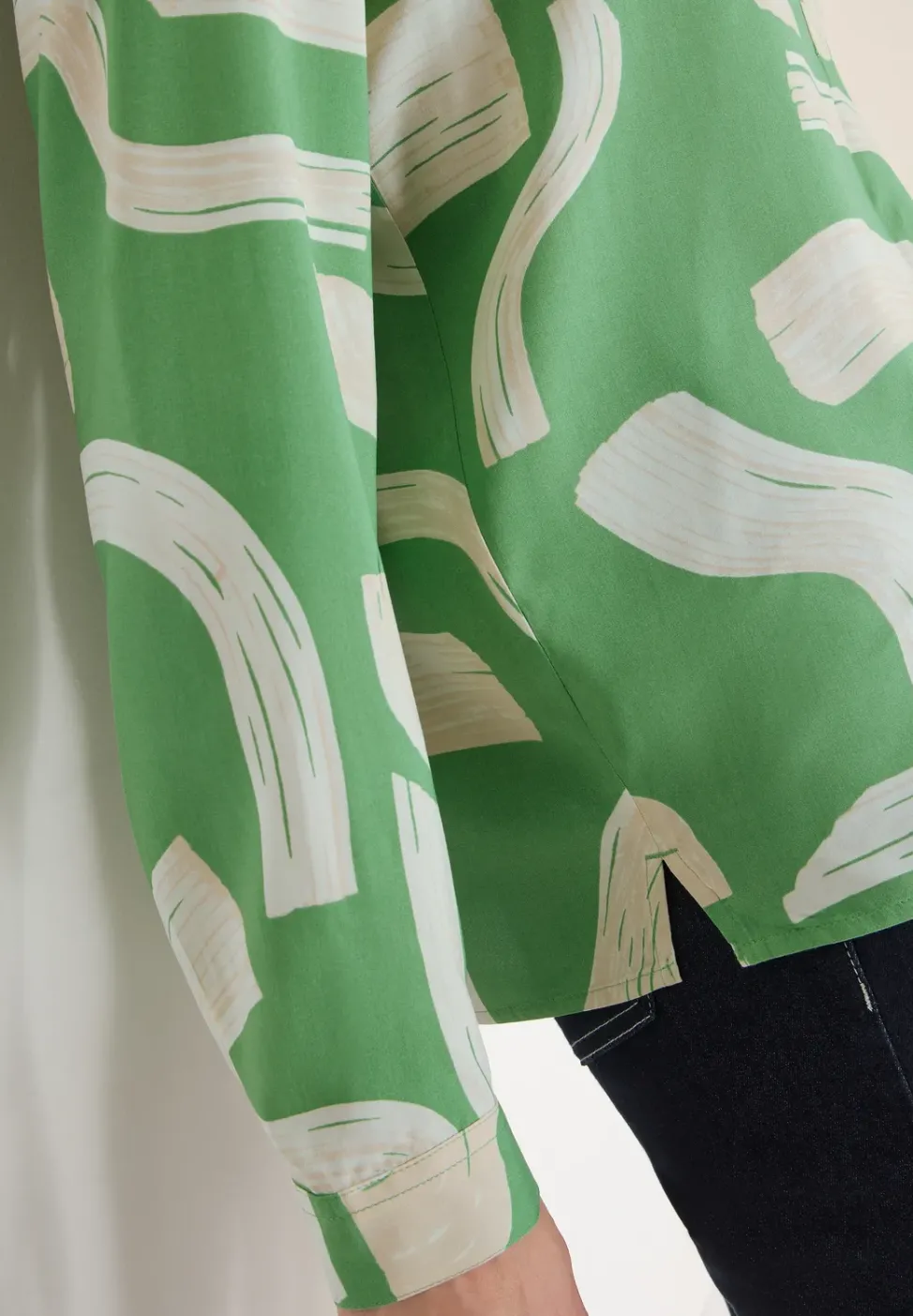 Blouse à col fendu à motifs