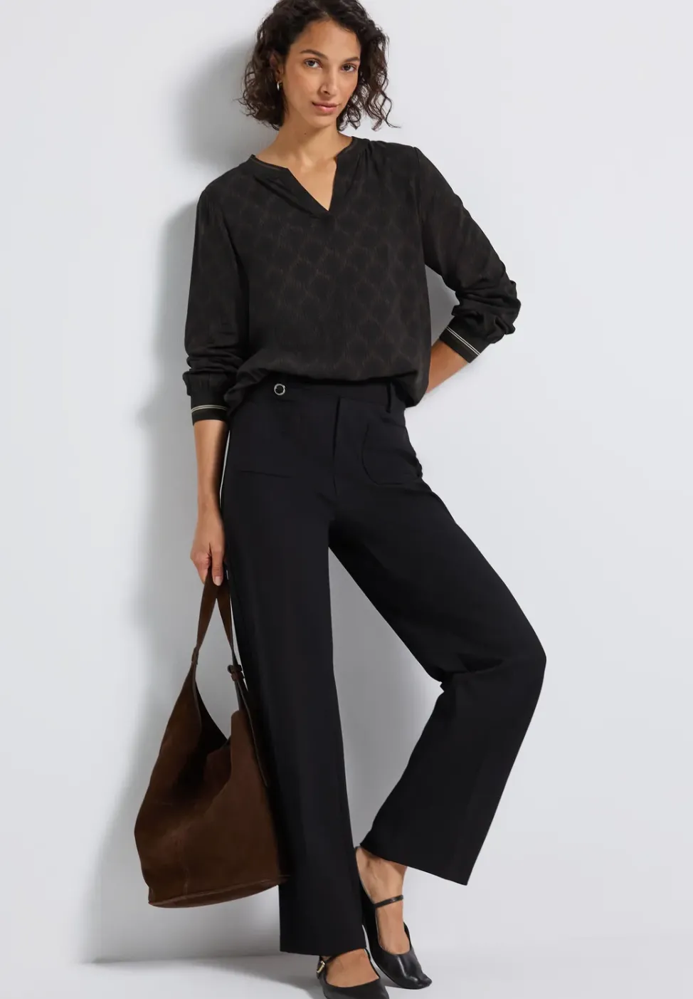 Blouse à col fendu avec bande