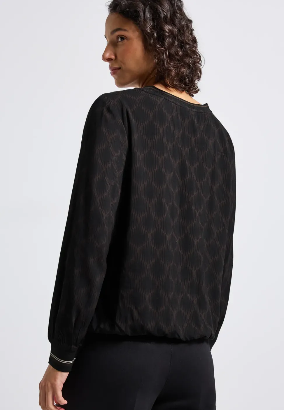 Blouse à col fendu avec bande