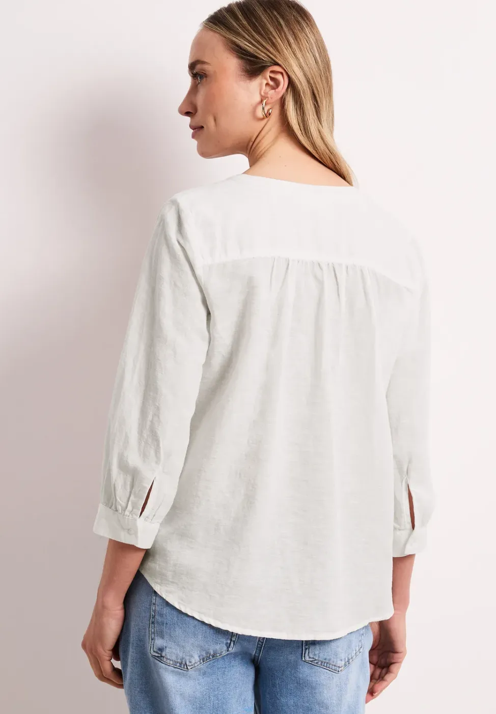 Blouse à col fendu en lin mélangé