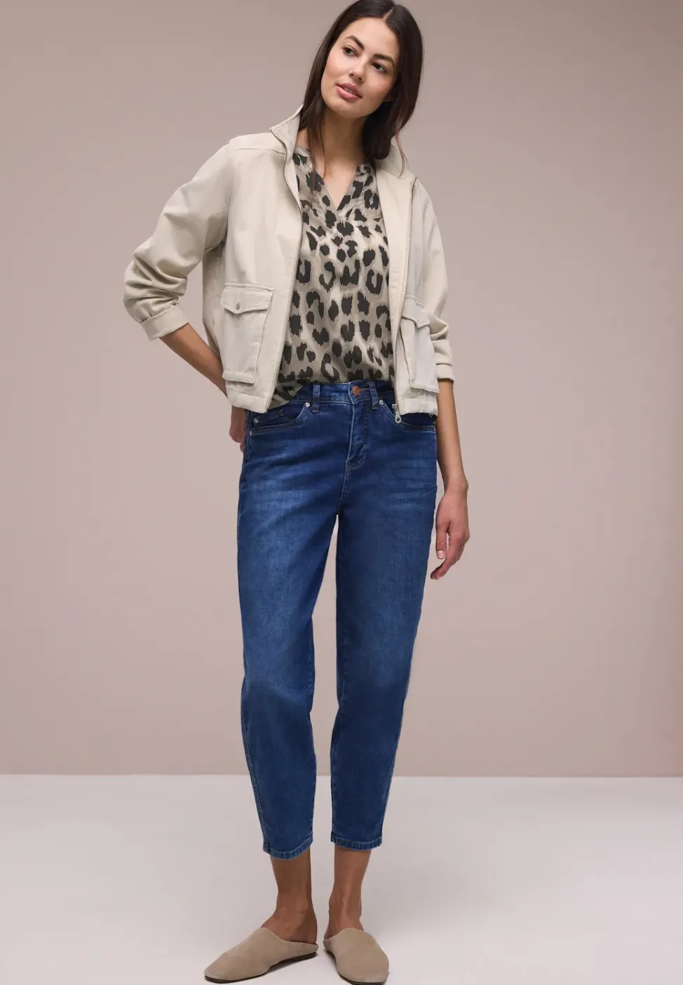 Blouse à col fendu et imprimé animalier