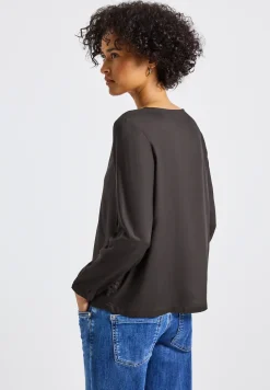 Blouse à col rond avec découpe