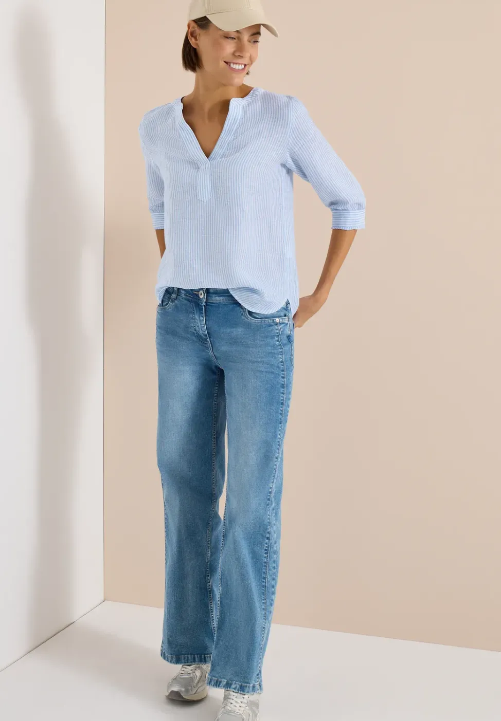 Blouse à manches 3/4 avec col fendu en lin
