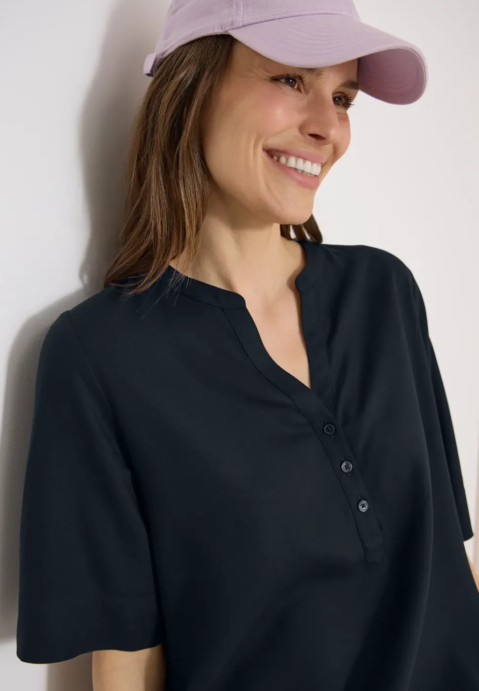 Blouse à manches 3/4 avec col fendu