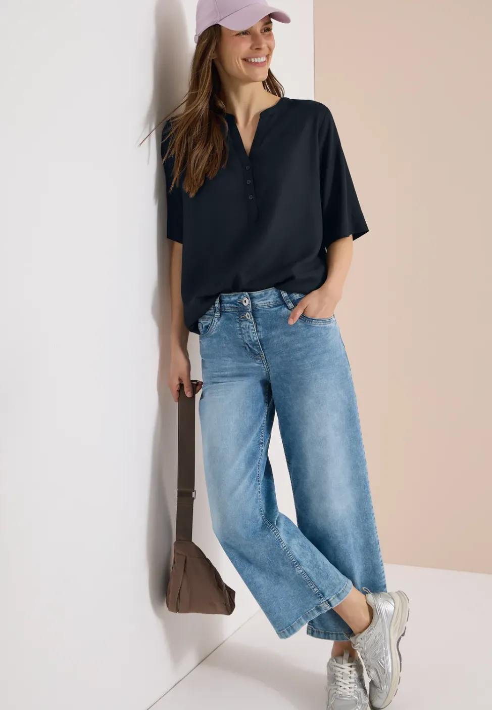 Blouse à manches 3/4 avec col fendu