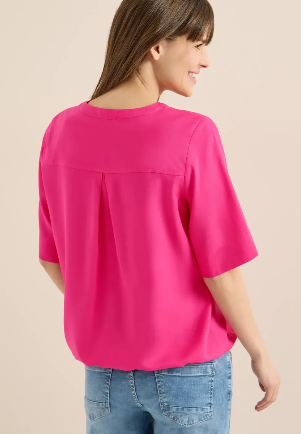 Blouse à manches 3/4 avec col fendu