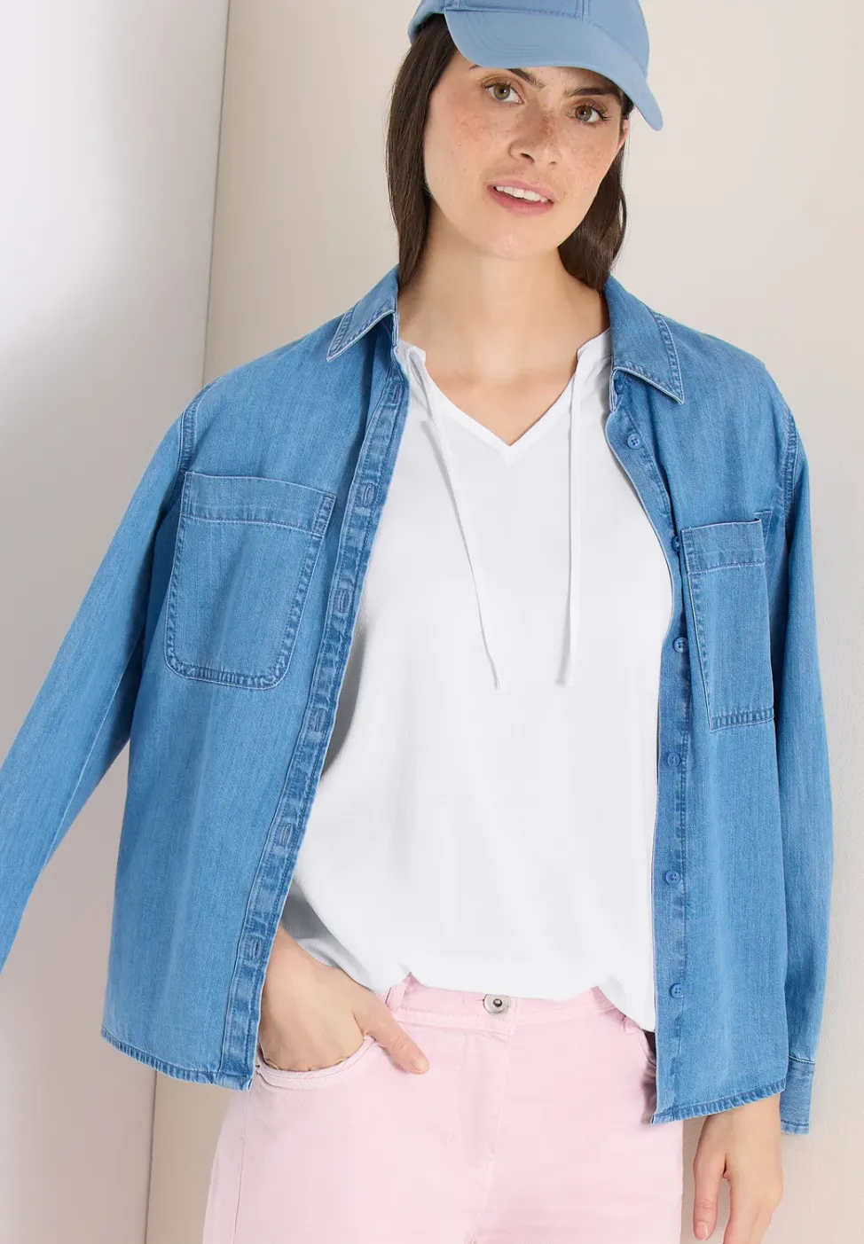 Blouse à manches courtes avec mélange de structures