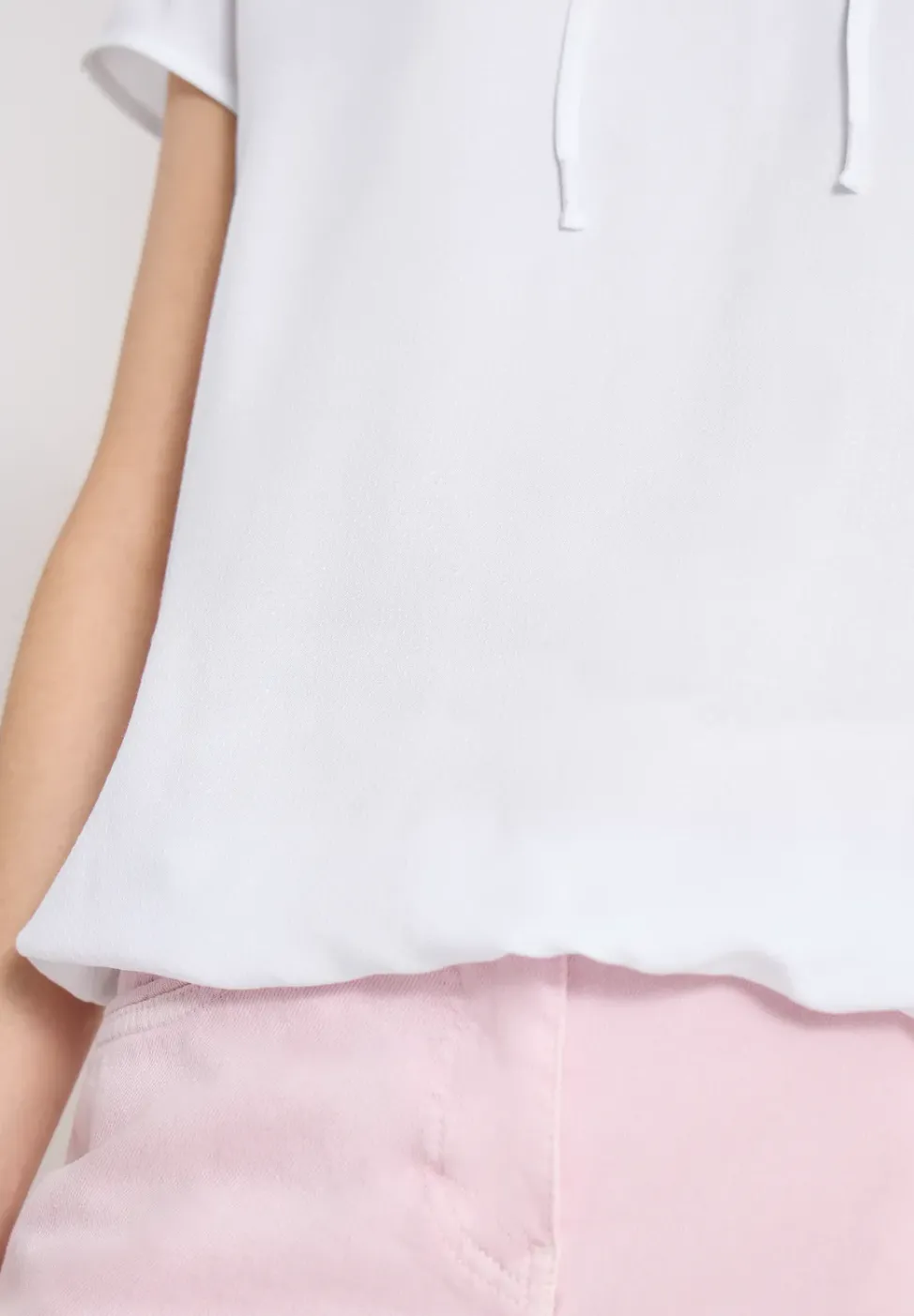 Blouse à manches courtes avec mélange de structures