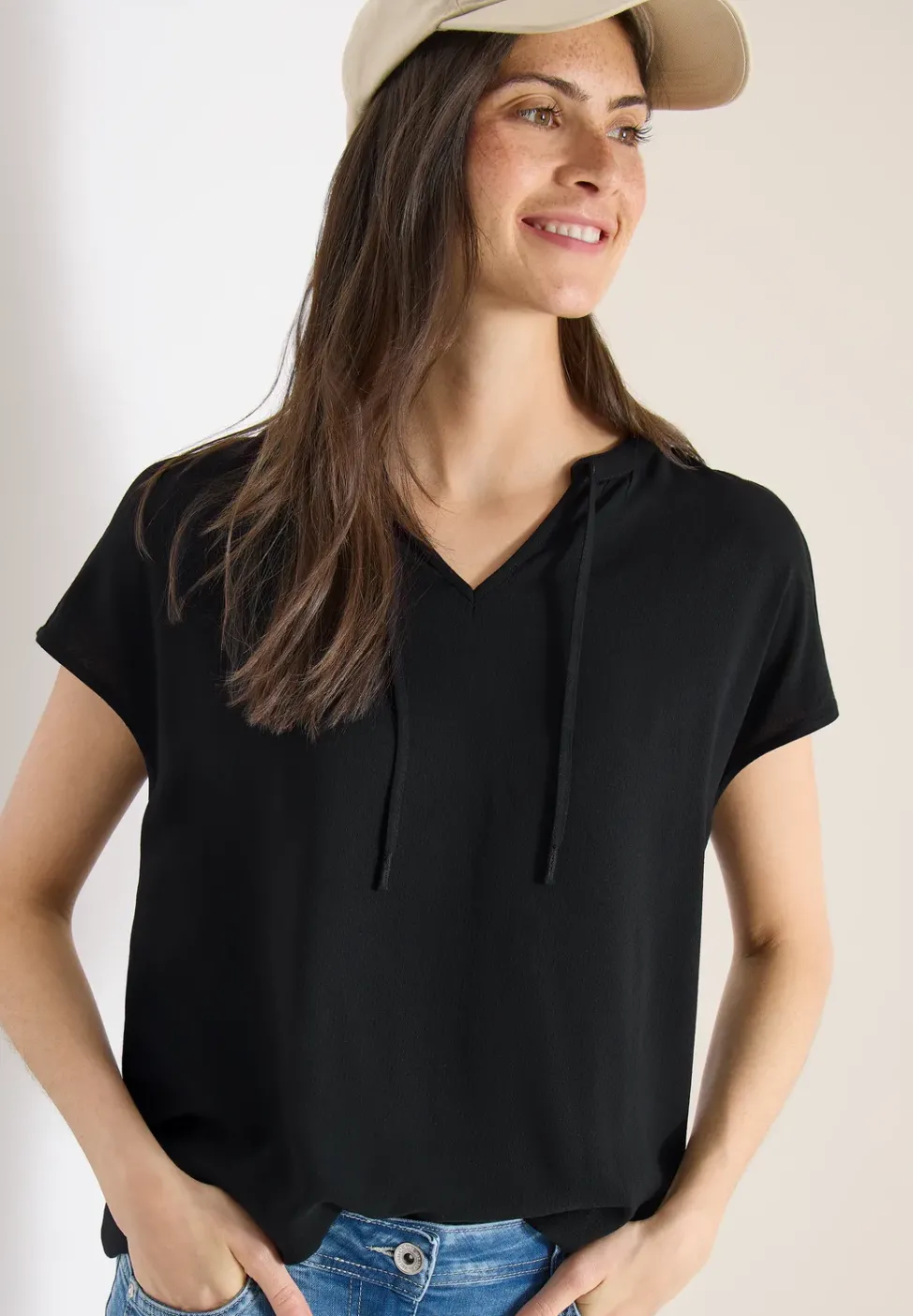 Blouse à manches courtes avec mélange de structures