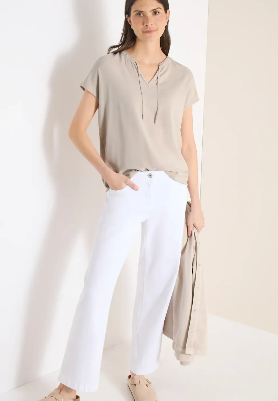Blouse à manches courtes avec mélange de structures