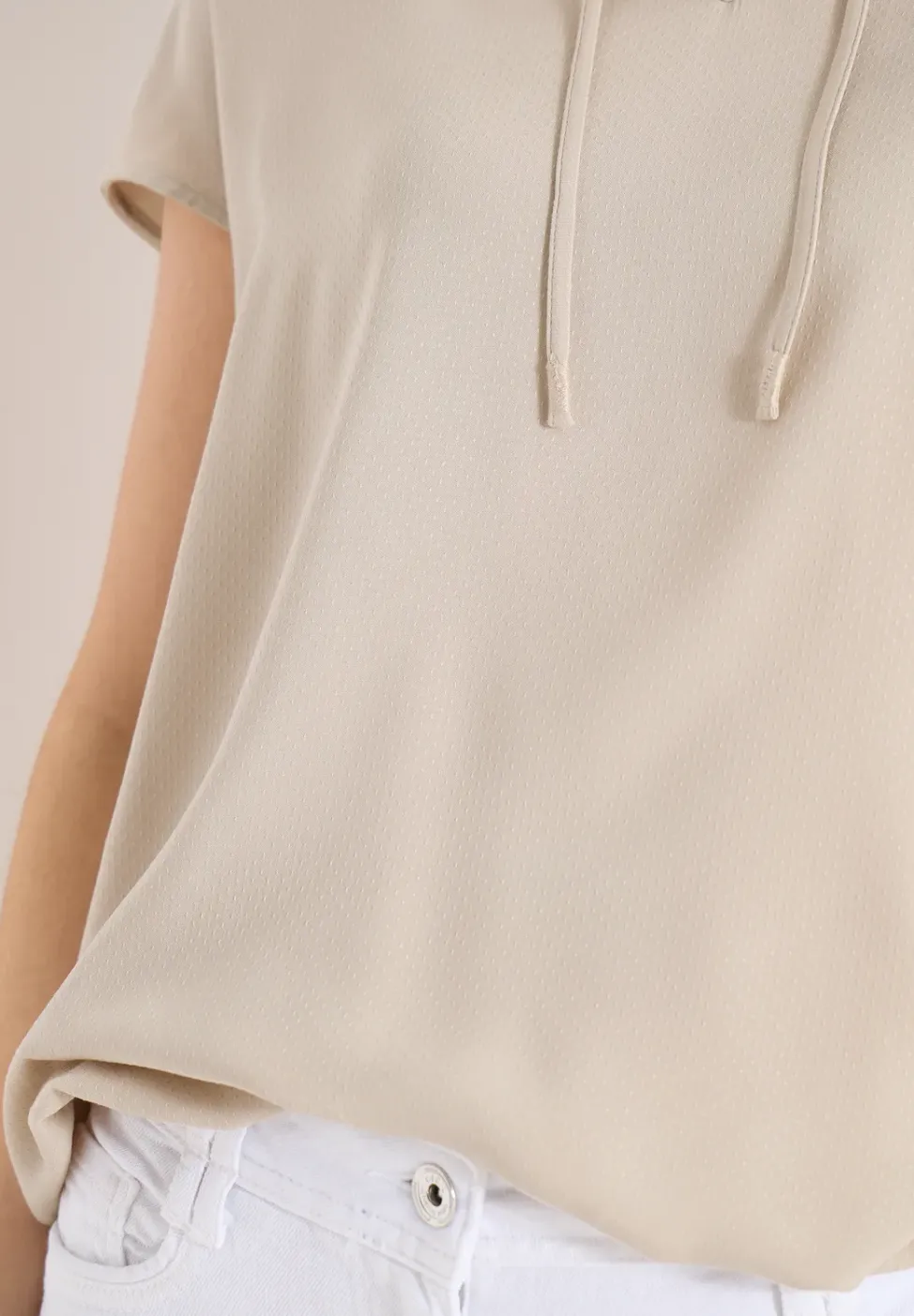 Blouse à manches courtes avec mélange de structures