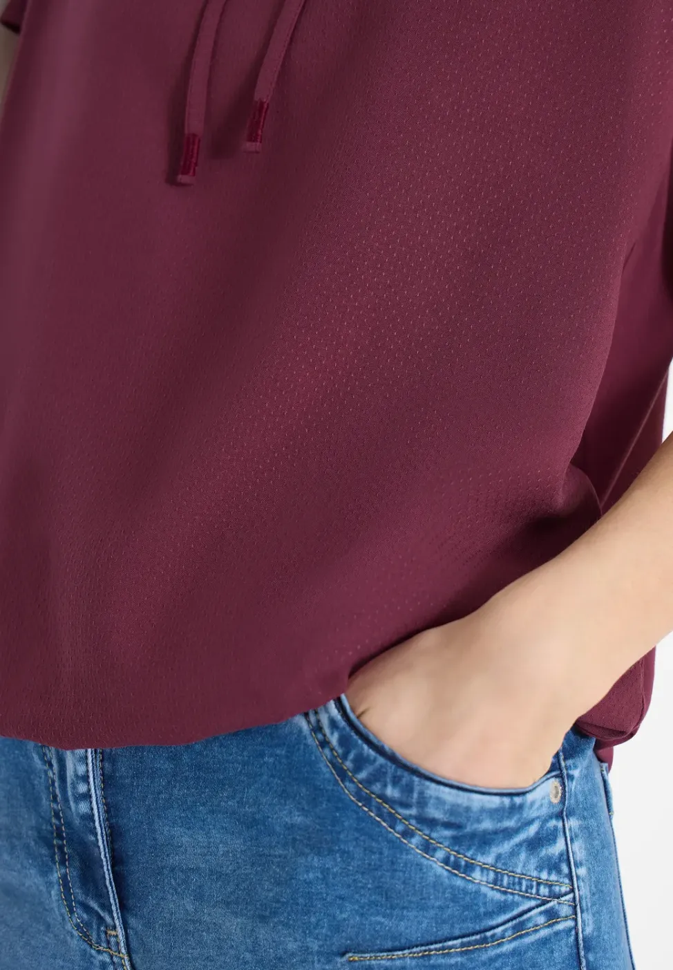 Blouse à manches courtes avec mélange de structures