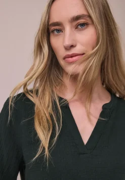 Blouse à manches courtes en qualité mousseline
