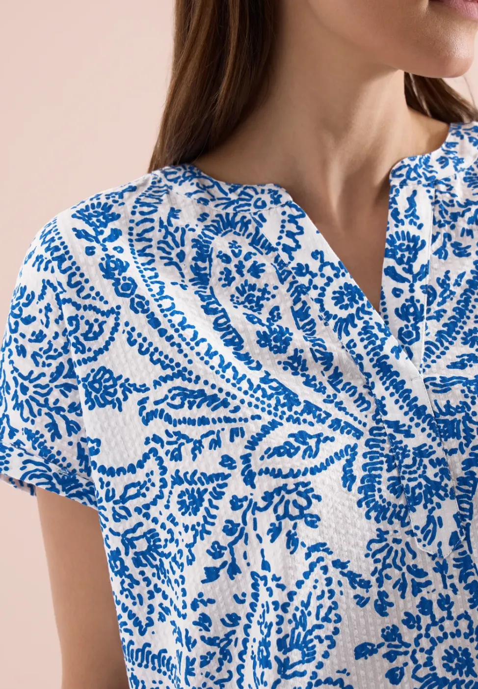 Blouse à manches courtes en qualité seersucker