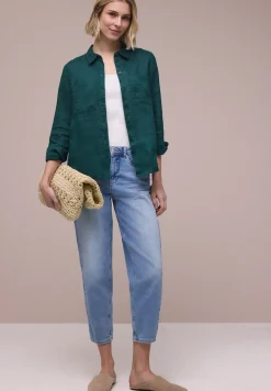 Blouse à manches longues avec poches sur la poitrine