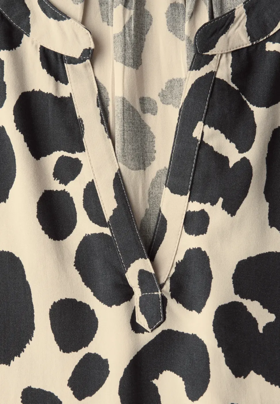 Blouse à motif léopard