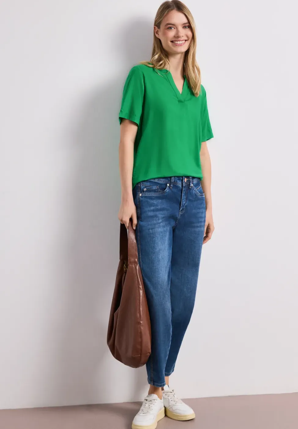 Blouse à épaules tombantes avec col fendu