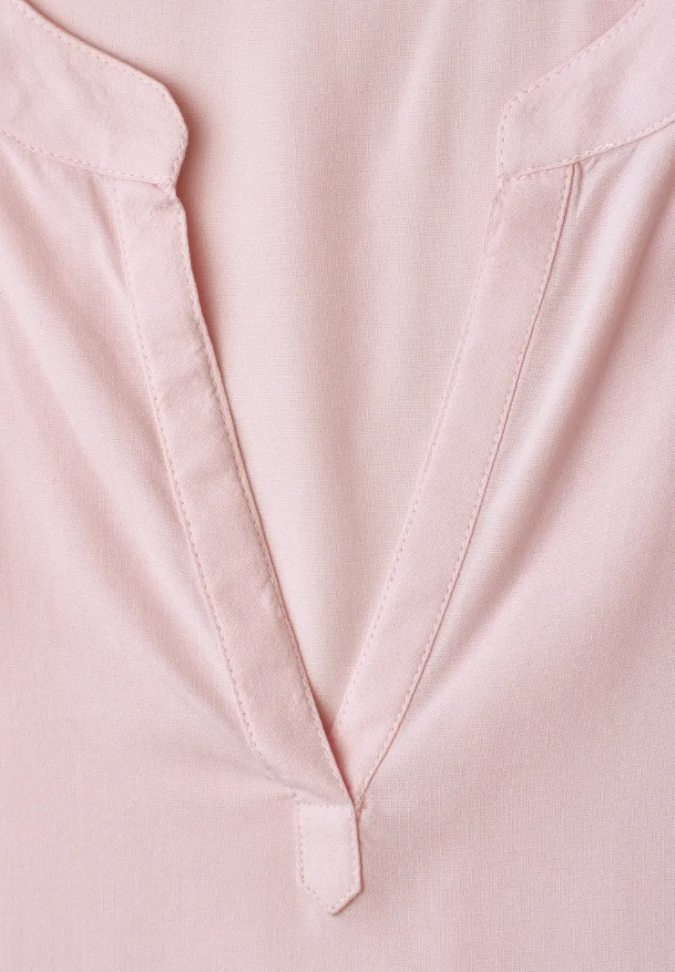 Blouse à épaules tombantes avec col fendu