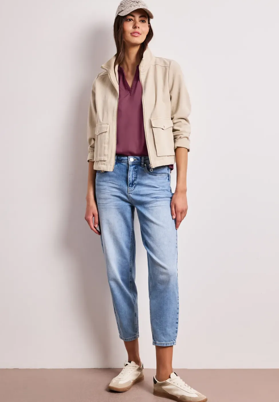 Blouse à épaules tombantes avec col fendu
