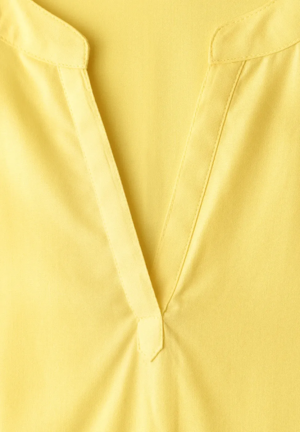 Blouse à épaules tombantes avec col fendu