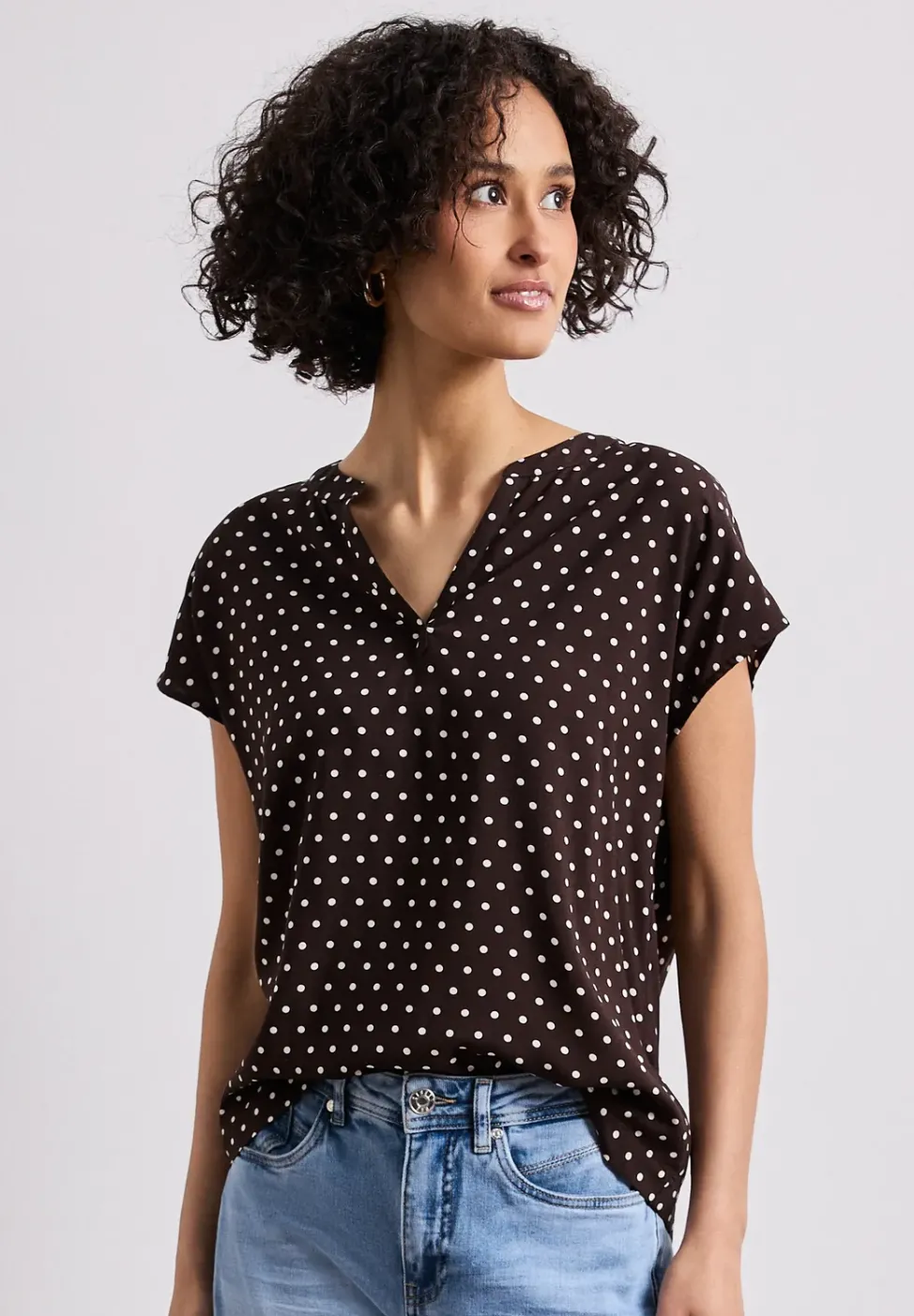Blouse à épaules tombantes avec col fendu