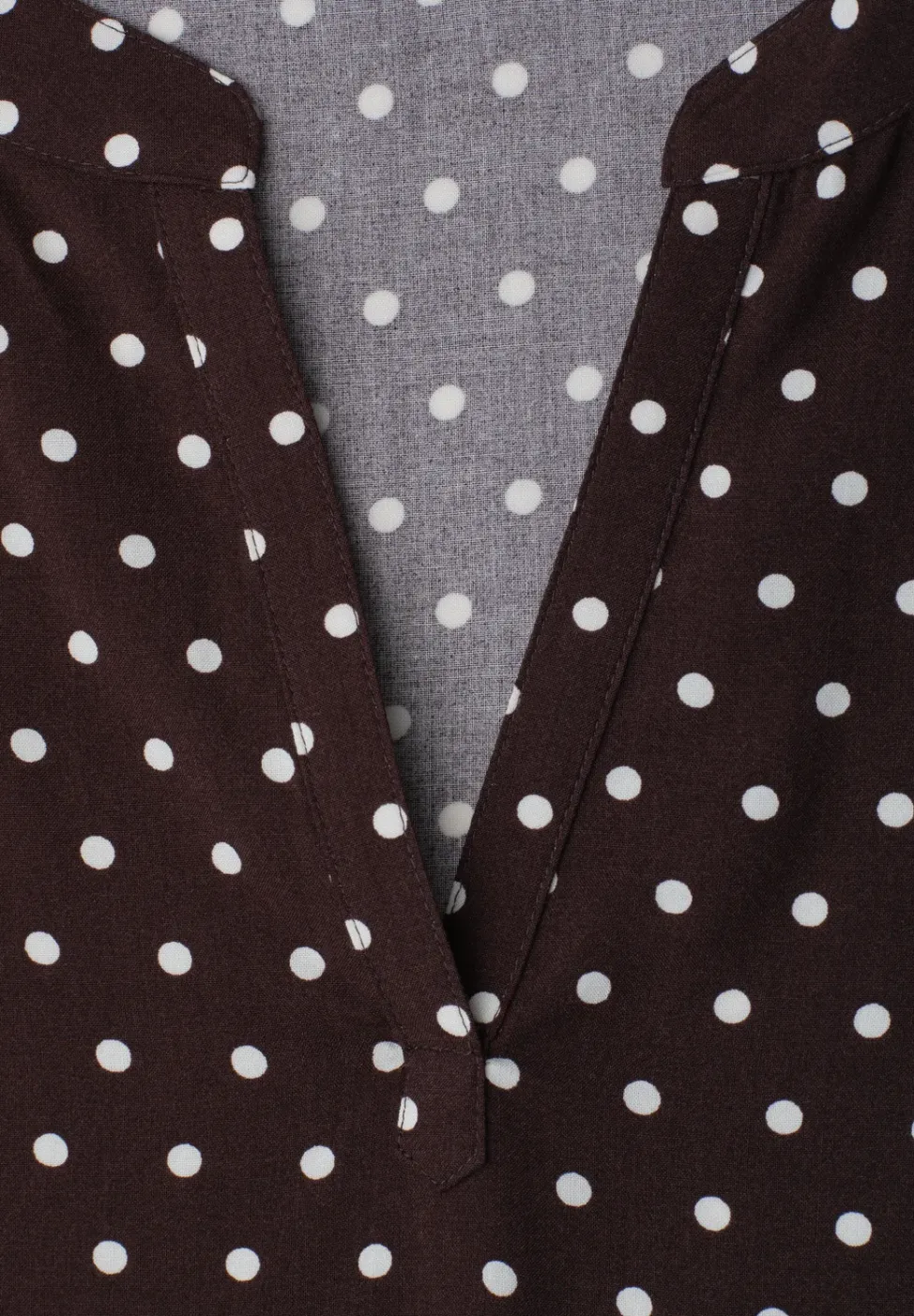 Blouse à épaules tombantes avec col fendu
