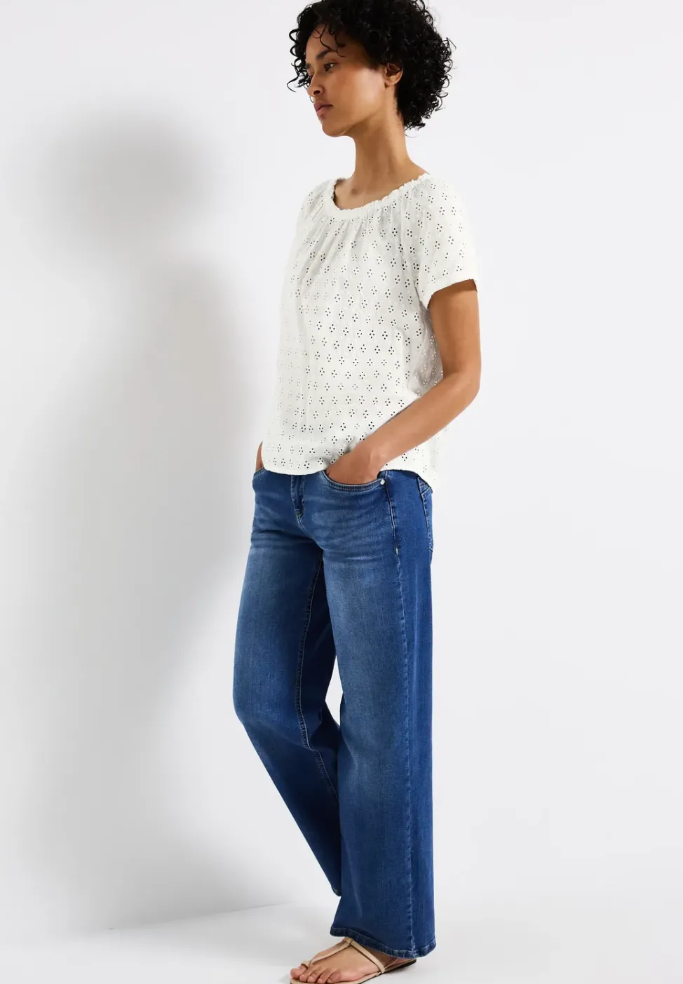 Blouse avec broderie ajourée