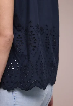 Blouse avec broderie anglaise