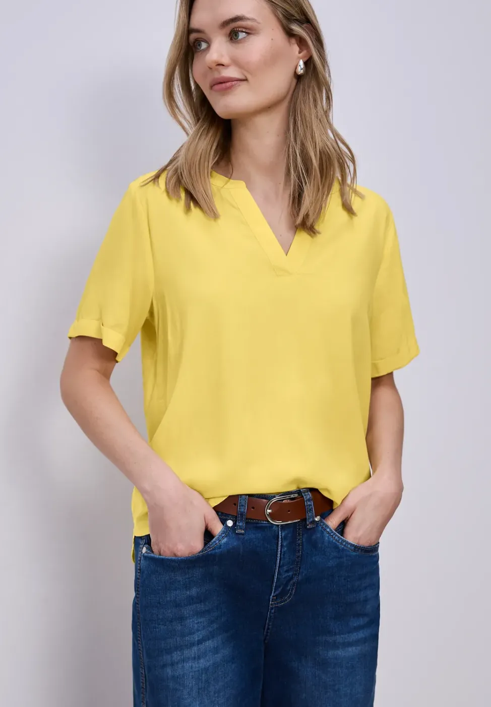 Blouse avec col fendu et turn-up