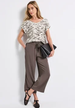 Blouse avec décolleté dans le dos
