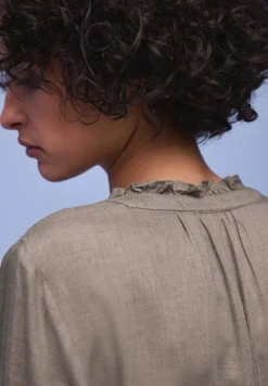 Blouse avec détail de ruches
