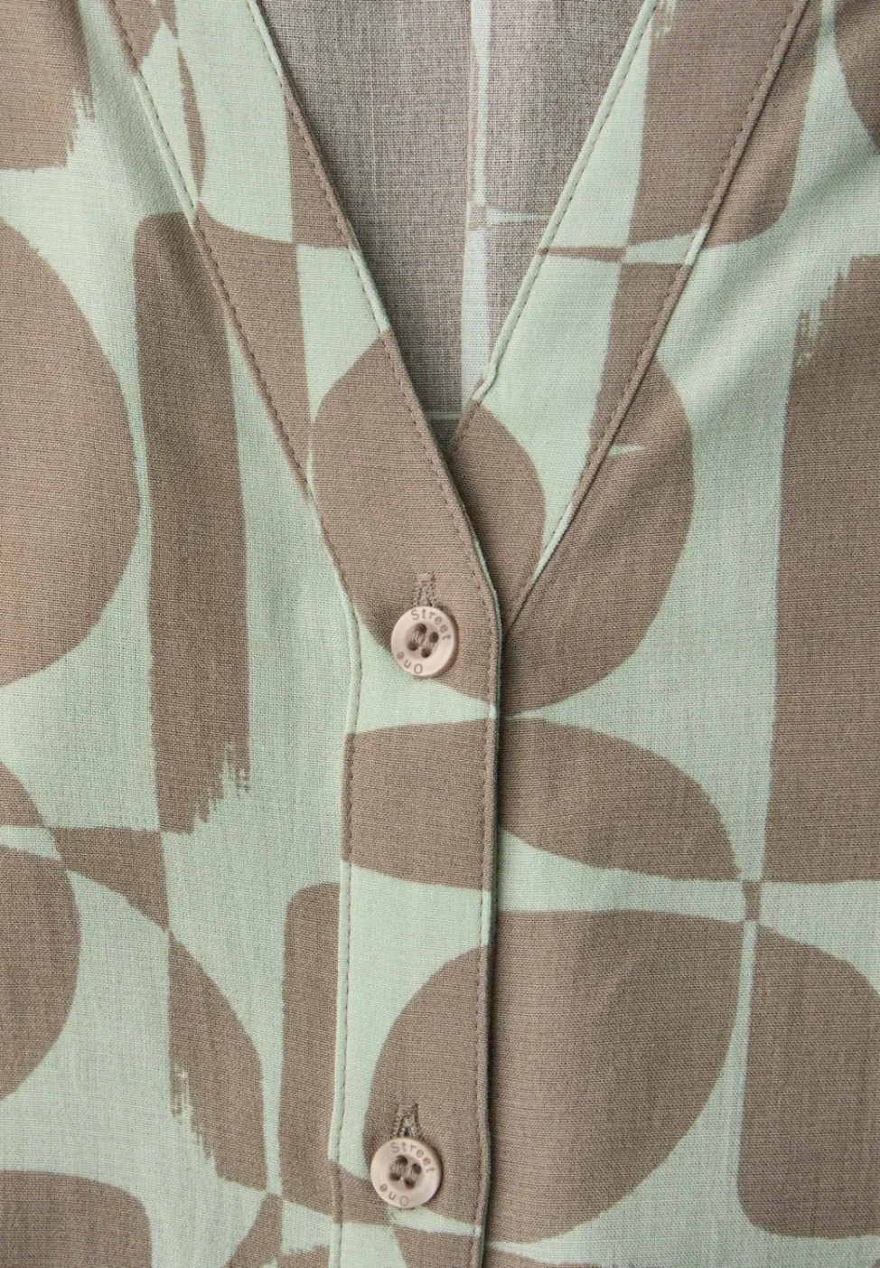 Blouse avec détail smocké