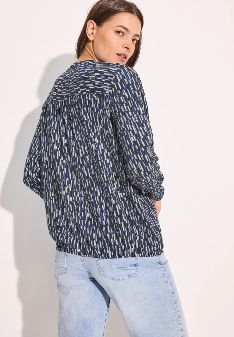 Blouse avec détail smocké