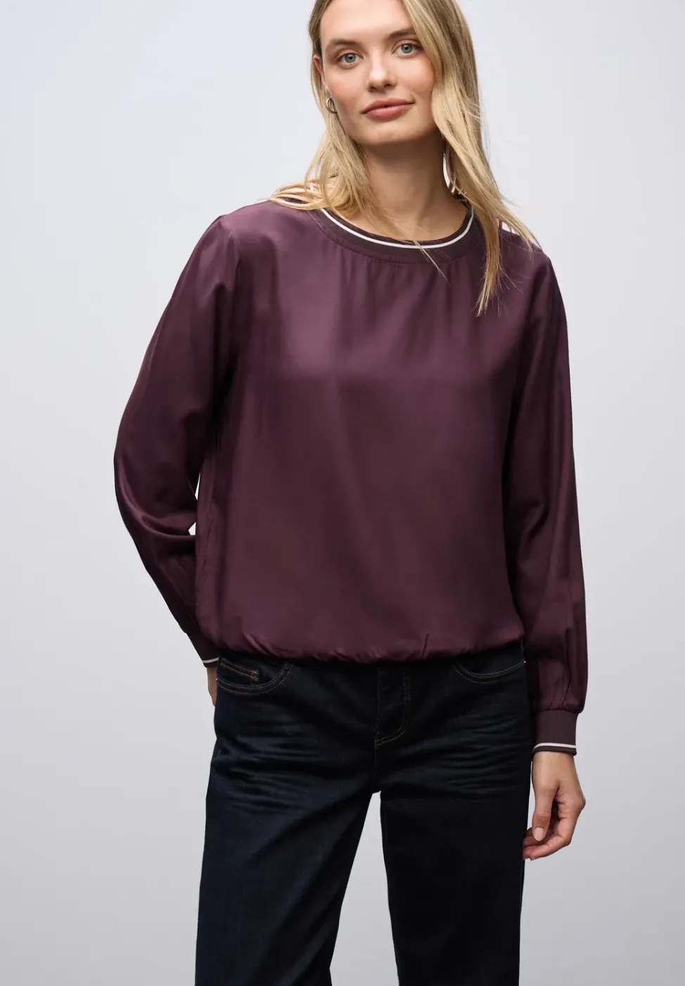Blouse avec détails de bande