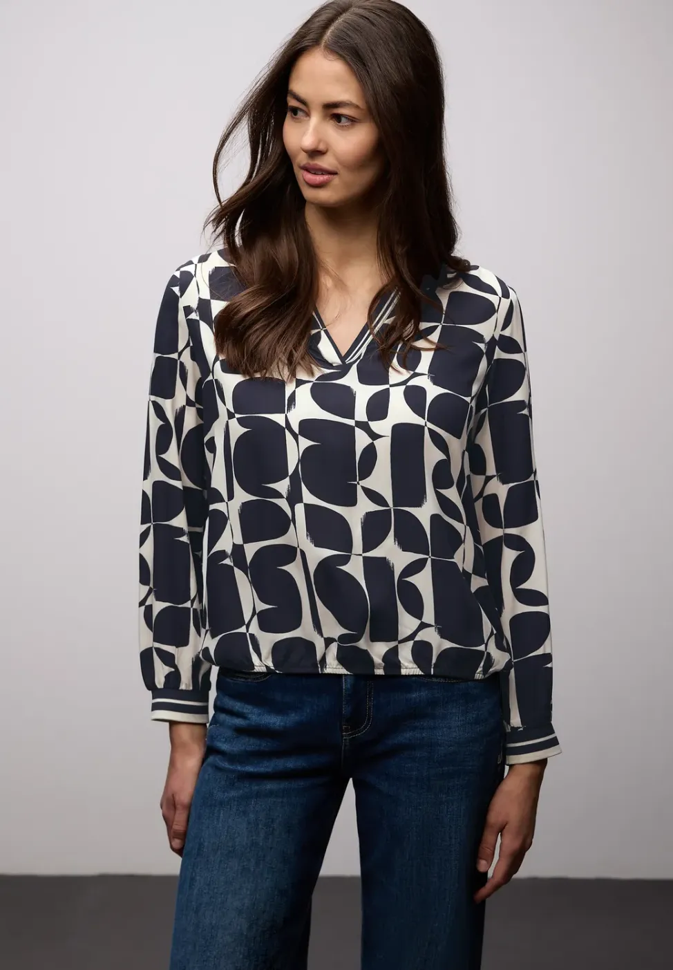 Blouse avec détails en tape