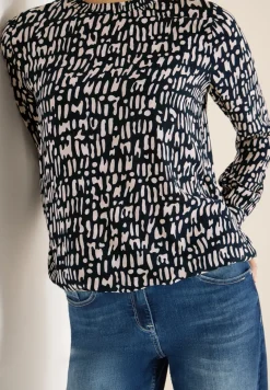 Blouse avec encolure smockée