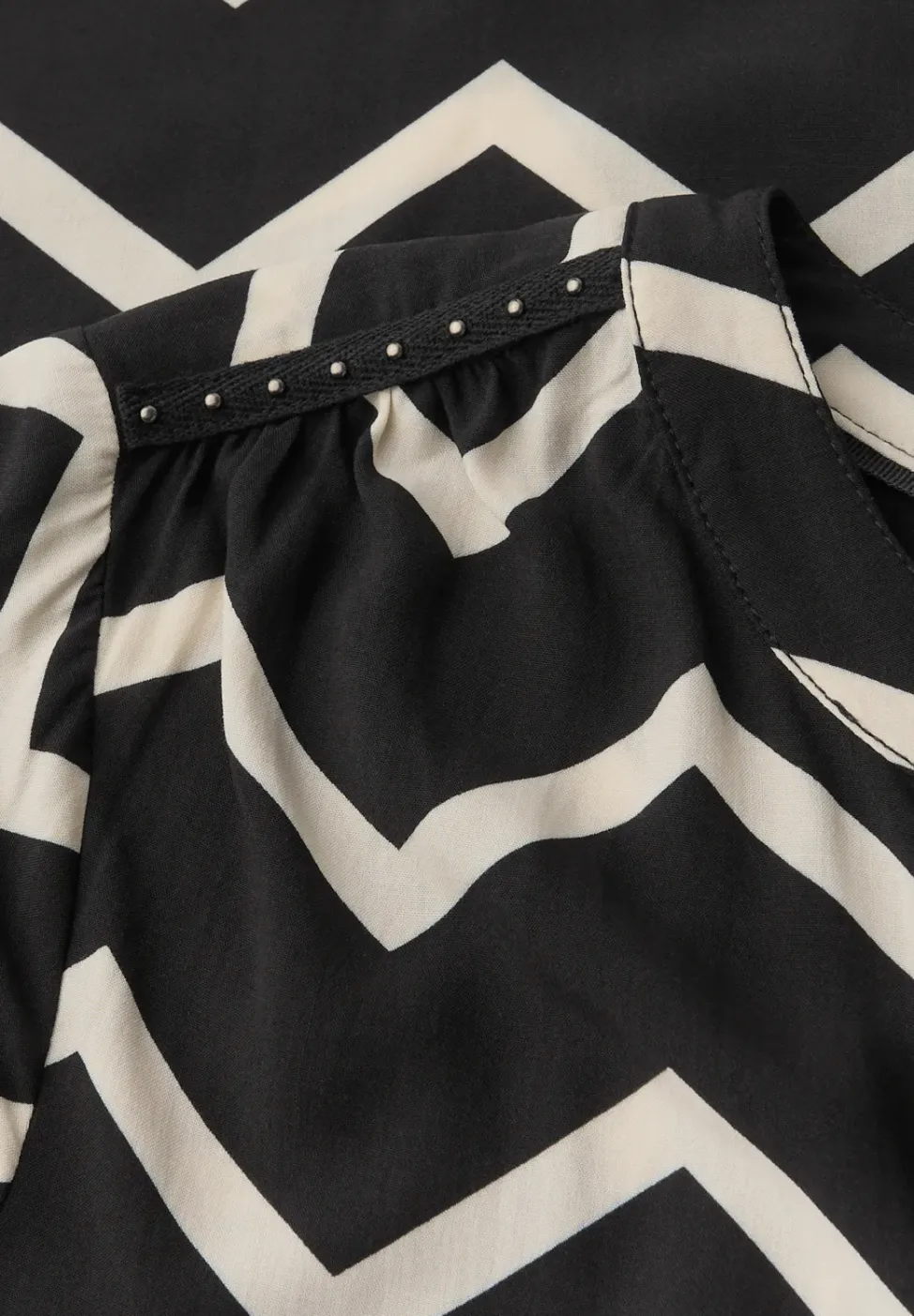 Blouse avec motif en zigzag