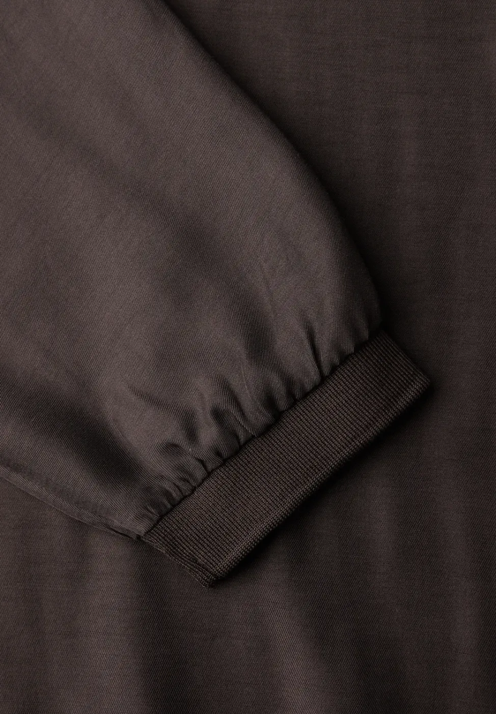 Blouse avec ourlet élastique