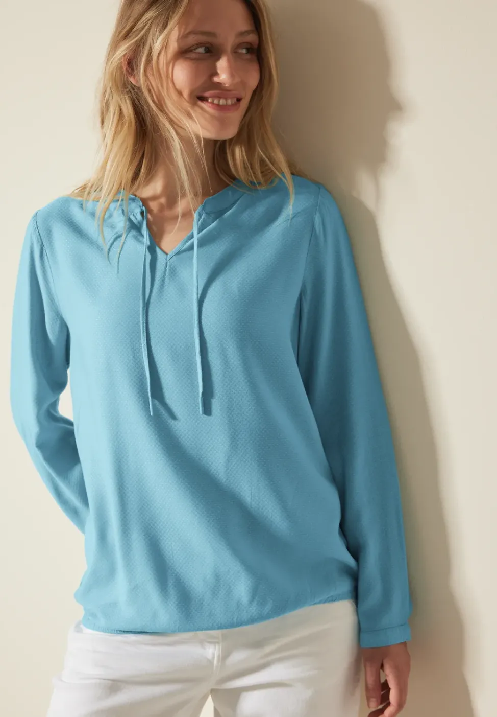 Blouse avec ourlet élastique
