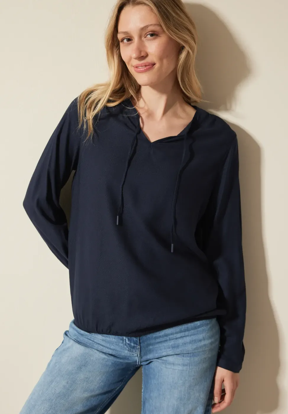 Blouse avec ourlet élastique