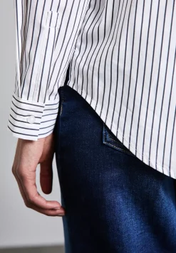 Blouse d'affaires rayée