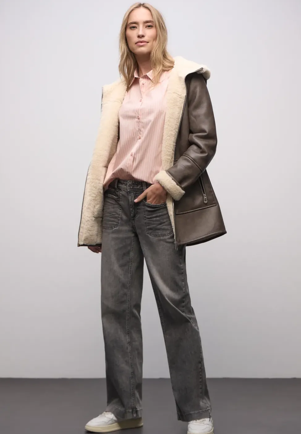 Blouse d'affaires rayée